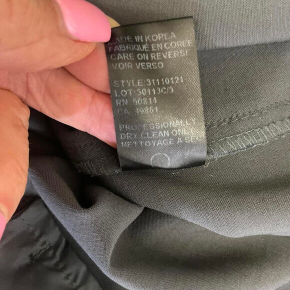 Elie Tahari Women's Size 2 Charcoal Grey Black Wool Blend Pleated Dress Pants - Picture 11 of 13